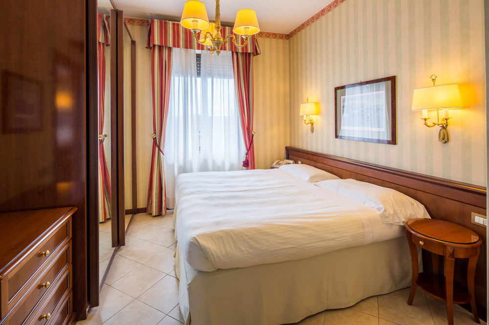 Unaway Hotel & Residence Linea Uno Milano Ngoại thất bức ảnh