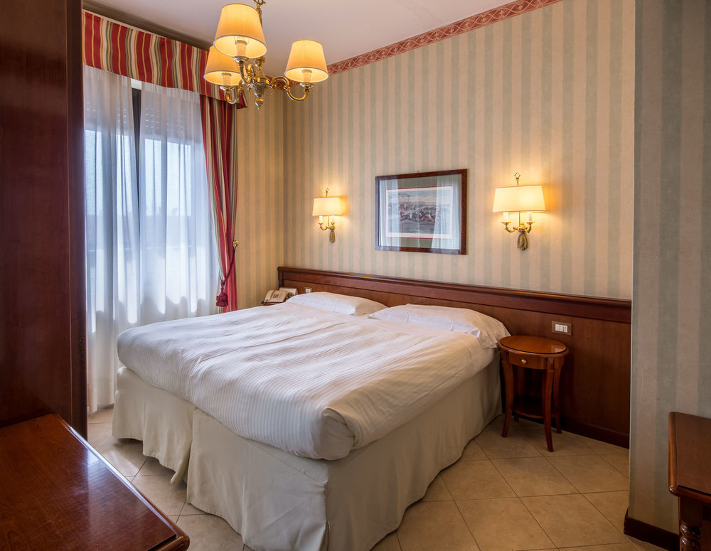 Unaway Hotel & Residence Linea Uno Milano Ngoại thất bức ảnh