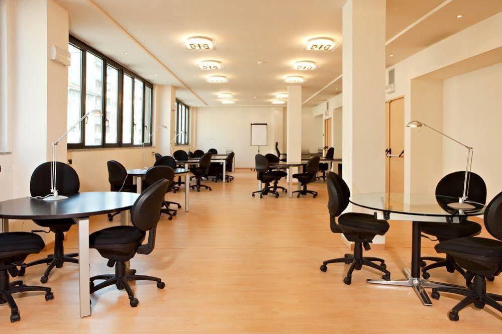 Unaway Hotel & Residence Linea Uno Milano Kinh doanh bức ảnh