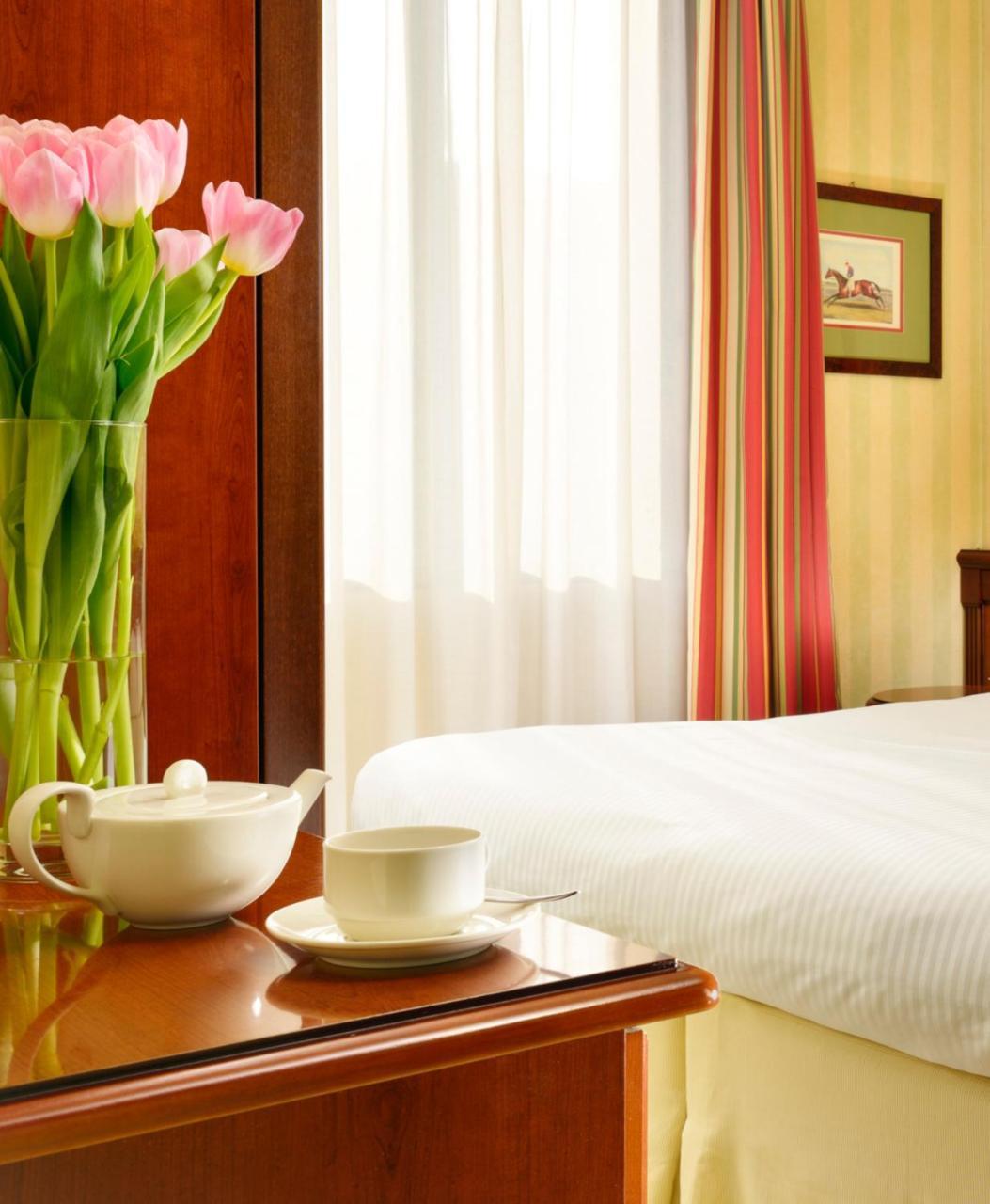 Unaway Hotel & Residence Linea Uno Milano Ngoại thất bức ảnh